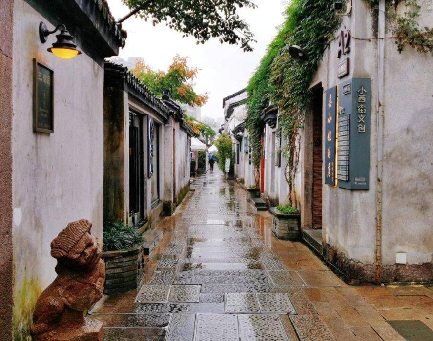一天之内6个品牌发布联名新品 联名是下一个餐饮法宝?